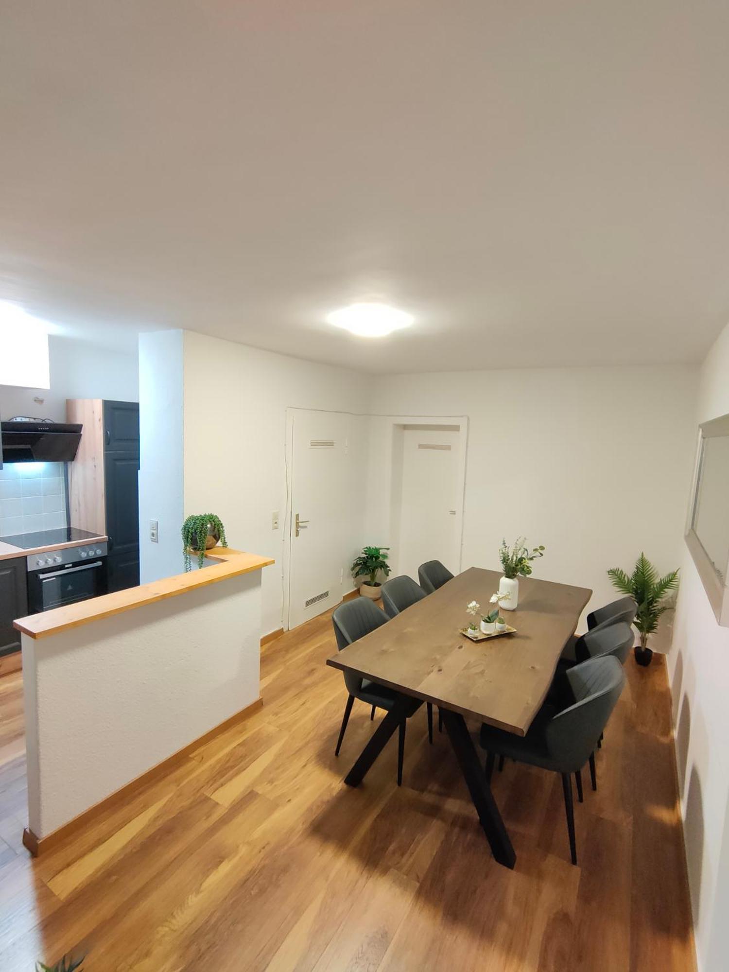 Large Central Apartment - Modern & Fully Equipped - Near Fair Köln Exteriör bild