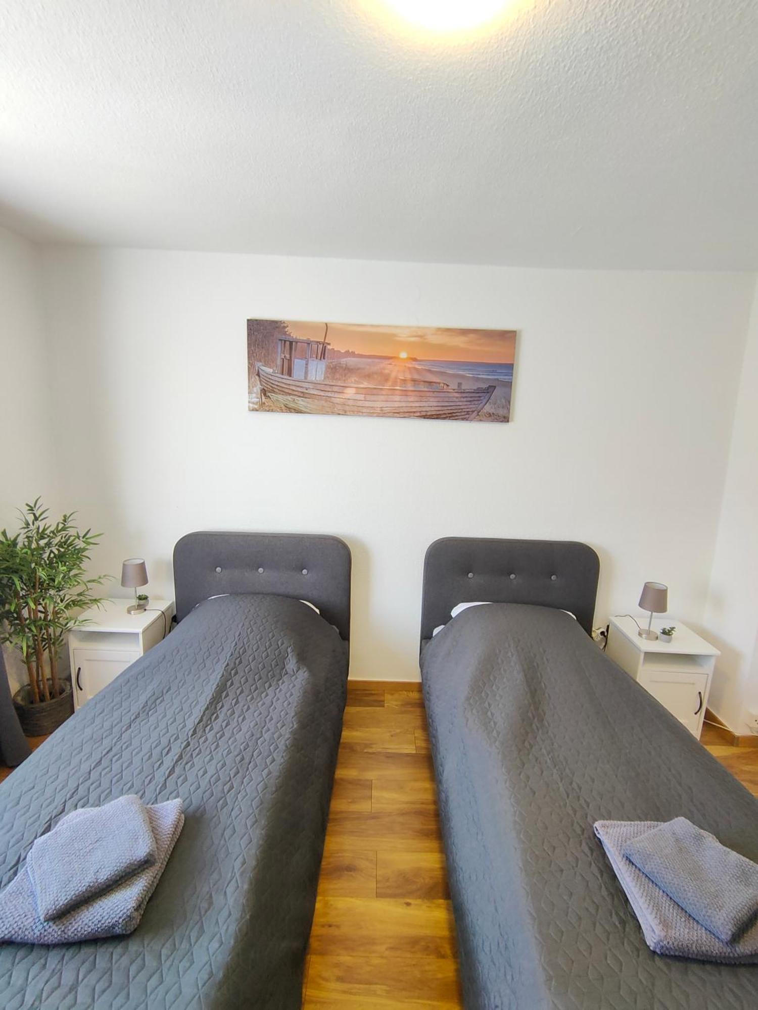 Large Central Apartment - Modern & Fully Equipped - Near Fair Köln Exteriör bild